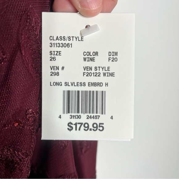 David's Bridal Size 26 Sleeveless Embroidered Soft Net Bridesmaid Dress F20122 - Picture 8 of 9